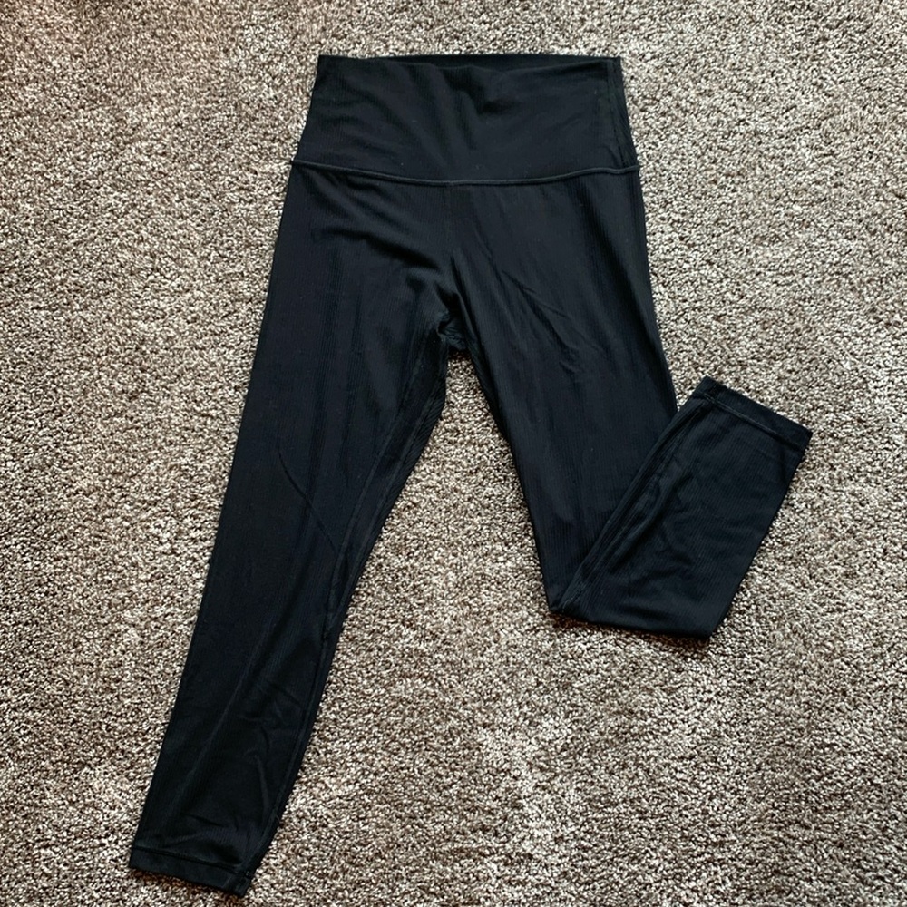 lululemon Align™ High-Rise Ribbed Pant 23”. Black.